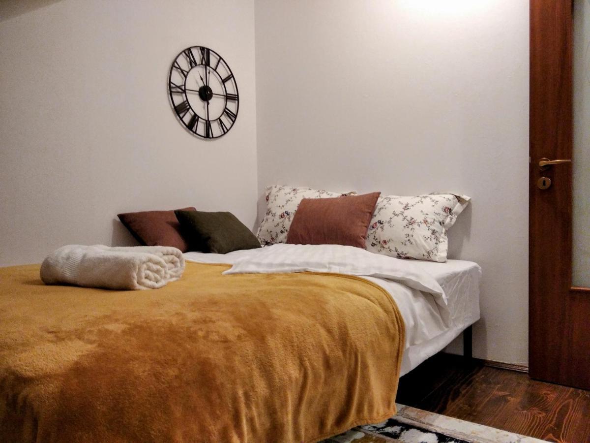 Lovely Central Apartment ブラショフ エクステリア 写真