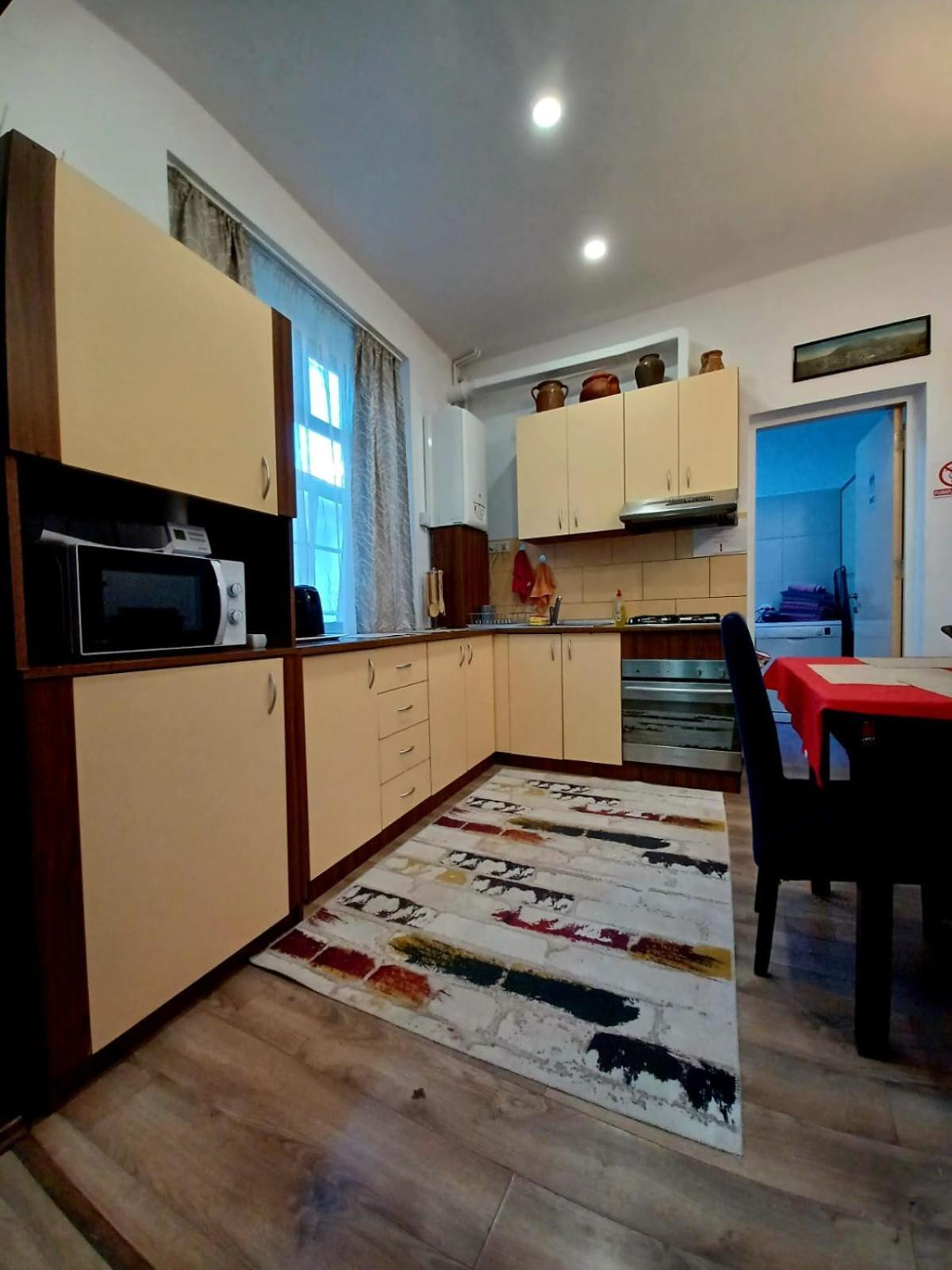 Lovely Central Apartment ブラショフ エクステリア 写真